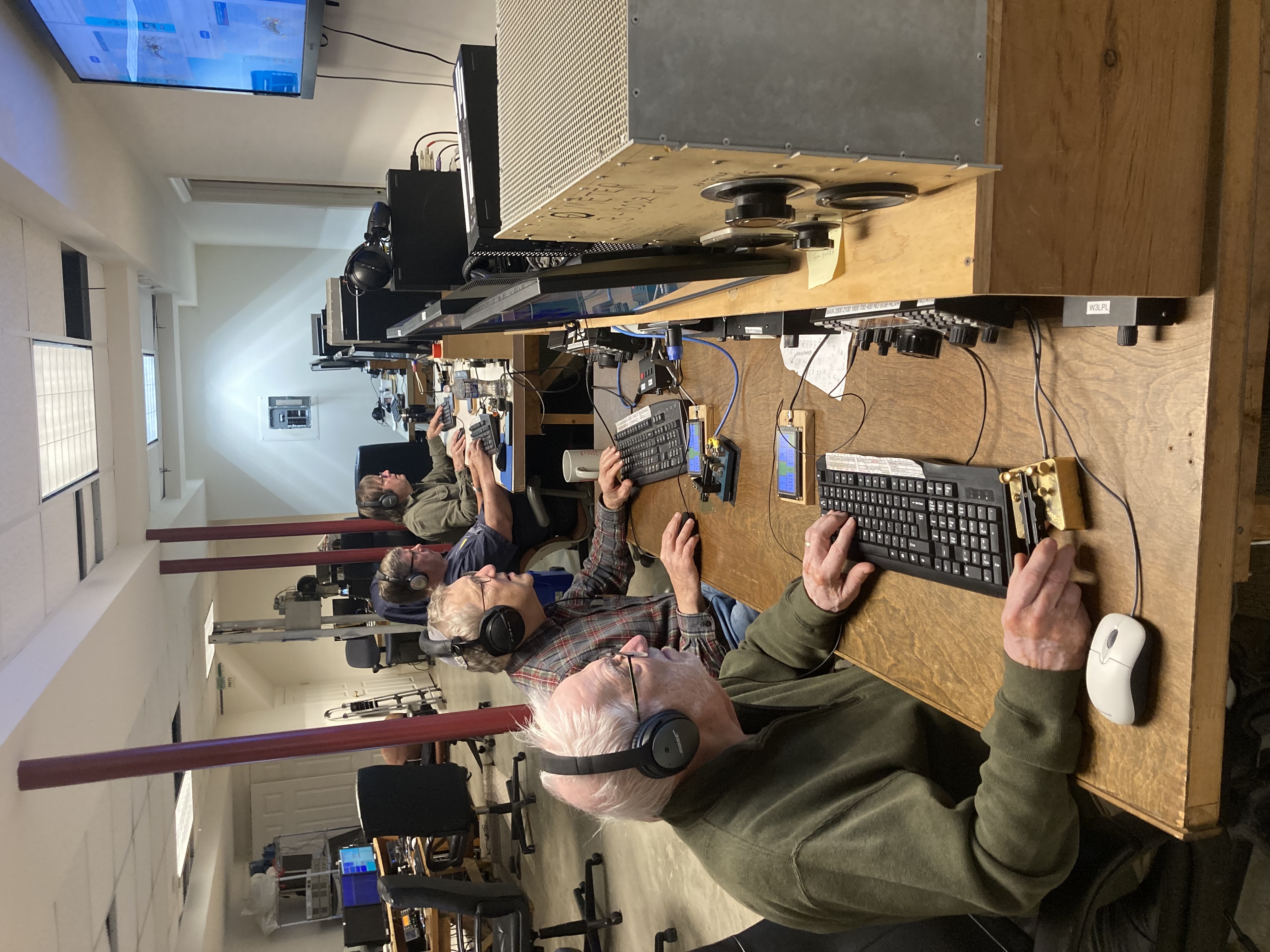 Contest operations at W3LPL